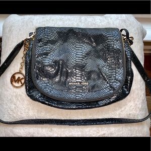 Micheal Kors Bedford Flap Crossbody purse